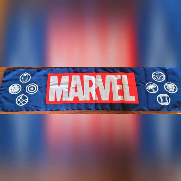 Marvel superhero banner (NWOT) - Picture 5 of 5